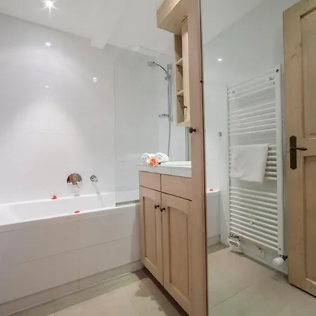 Montroc Sleeps 6 *