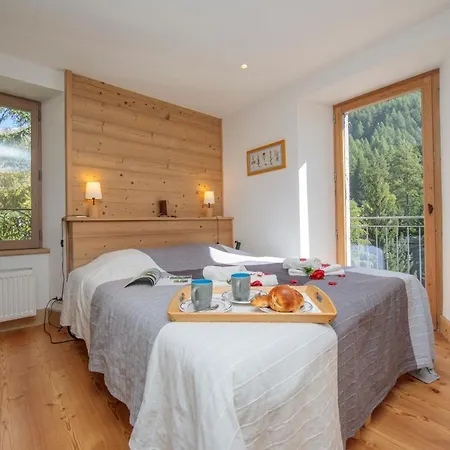 아파트 Montroc Sleeps 6
