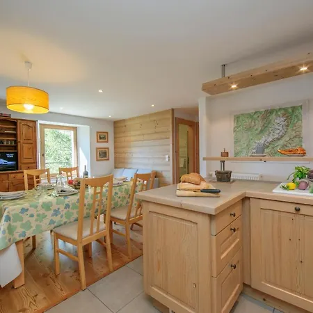 Montroc Sleeps 6