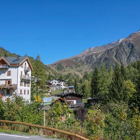 Montroc Sleeps 6 Appartamento Chamonix